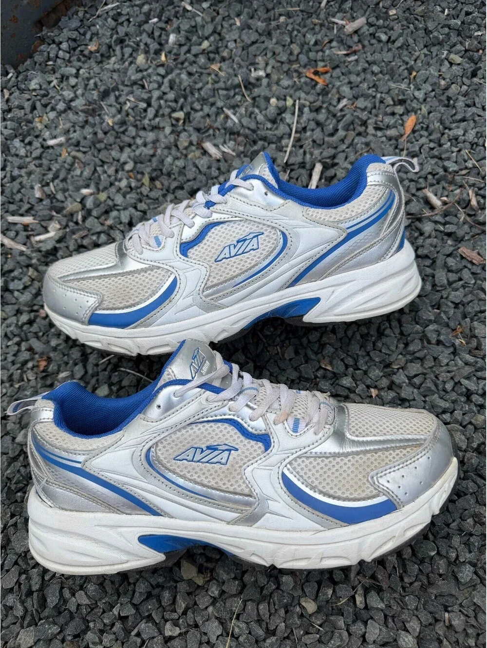 Avia 5000 performance Size 9.5W 8M
